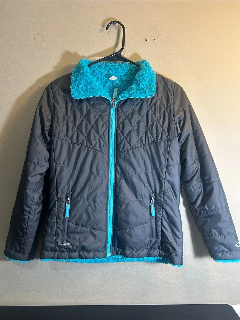 C9 Champion Youth Girls Reversible Venture Dry Quilted Faux-Fur Jacket 10/12
